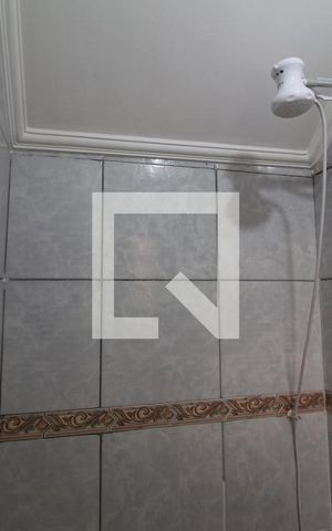 Casa de condomínio para alugar com 44m², 1 quarto e sem vagaBanheiro