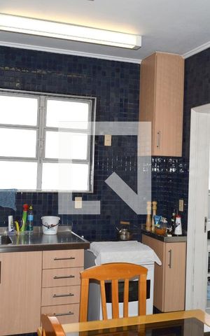 Apartamento à venda com 220m², 2 quartos e 2 vagasCozinha