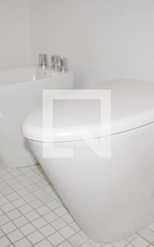 Apartamento à venda com 220m², 2 quartos e 2 vagasBanheiro