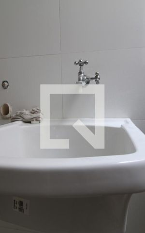 Casa de condomínio para alugar com 50m², 2 quartos e sem vagaLavanderia