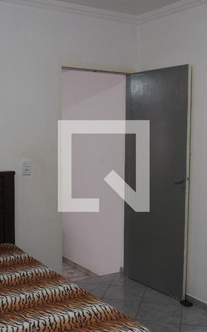 Casa à venda com 54m², 1 quarto e 1 vagaQuarto 