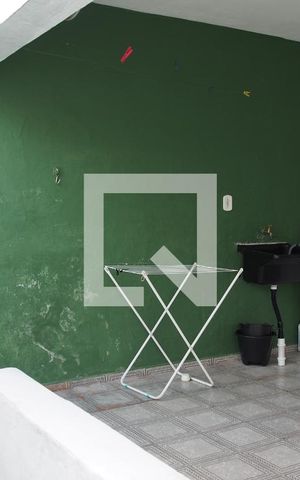 Casa à venda com 54m², 1 quarto e 1 vagaÁrea de serviço 
