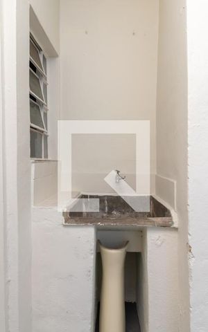 Casa à venda com 270m², 6 quartos e 4 vagasÁrea de Serviço 3