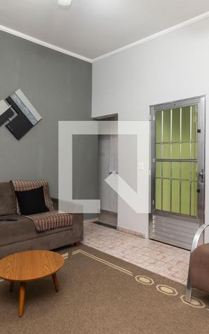 Casa à venda com 270m², 6 quartos e 4 vagasSala 1