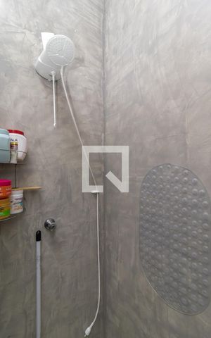 Casa à venda com 270m², 6 quartos e 4 vagasBanheiro 1
