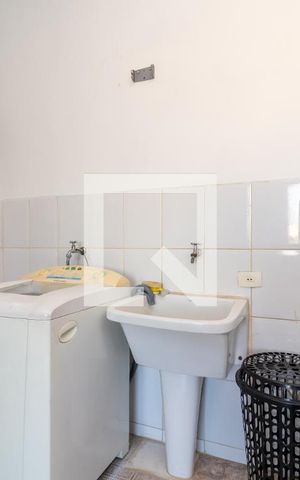 Casa à venda com 270m², 6 quartos e 4 vagasÁrea de Serviço 1