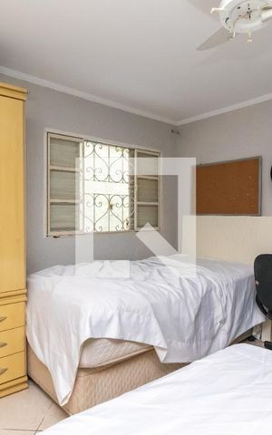 Casa à venda com 270m², 6 quartos e 4 vagasQuarto 4