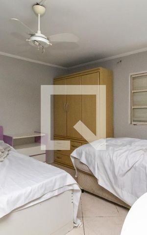 Casa à venda com 270m², 6 quartos e 4 vagasQuarto 4