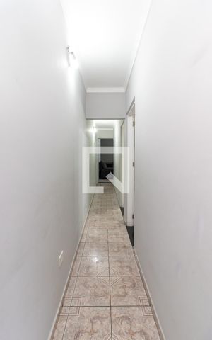 Casa à venda com 270m², 6 quartos e 4 vagasCorredor dos Quartos