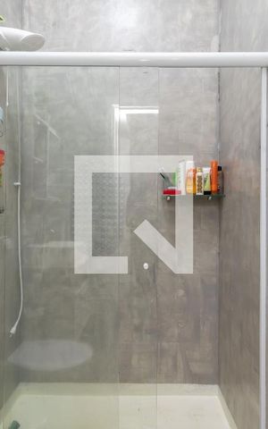 Casa à venda com 270m², 6 quartos e 4 vagasBanheiro 1