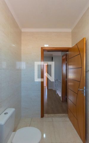 Casa para alugar com 180m², 3 quartos e 4 vagas Casa para alugar com 180m², 3 quartos e 4 vagasBanheiro