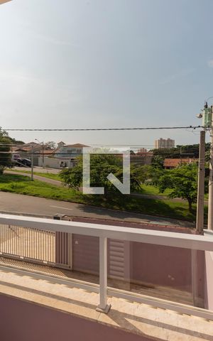 Casa para alugar com 180m², 3 quartos e 4 vagas Casa para alugar com 180m², 3 quartos e 4 vagasVista