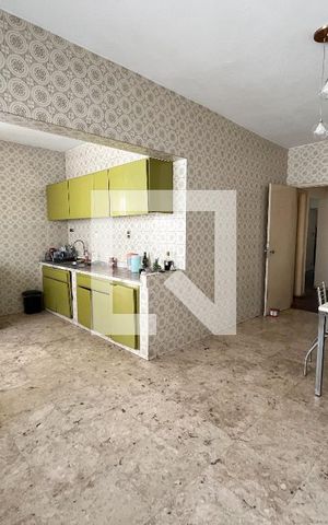 Casa à venda com 195m², 4 quartos e 4 vagas Casa à venda com 195m², 4 quartos e 4 vagasCozinha