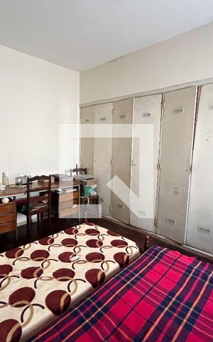 Casa à venda com 195m², 4 quartos e 4 vagas Casa à venda com 195m², 4 quartos e 4 vagasSuite