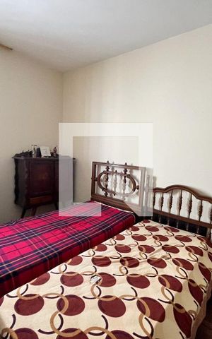 Casa à venda com 195m², 4 quartos e 4 vagas Casa à venda com 195m², 4 quartos e 4 vagasSuite