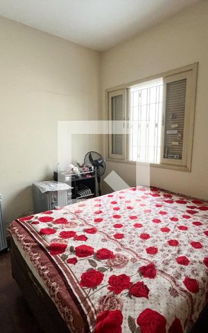 Casa à venda com 195m², 4 quartos e 4 vagas Casa à venda com 195m², 4 quartos e 4 vagasQuarto 2