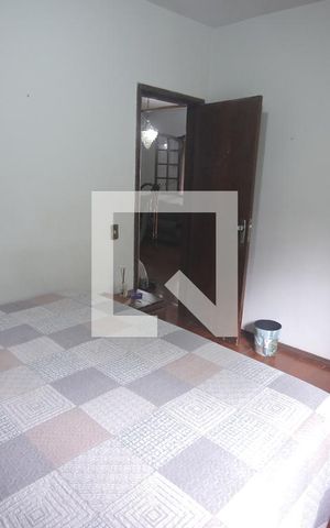 Casa à venda com 212m², 3 quartos e 4 vagasQuarto 2