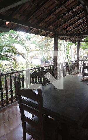 Casa à venda com 212m², 3 quartos e 4 vagasVaranda