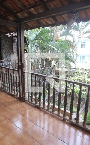 Casa à venda com 212m², 3 quartos e 4 vagasVaranda