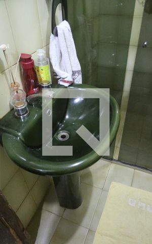 Casa à venda com 212m², 3 quartos e 4 vagasBanheiro