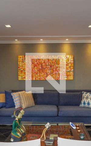 Apartamento à venda com 500m², 5 quartos e 2 vagas Apartamento à venda com 500m², 5 quartos e 2 vagasSala
