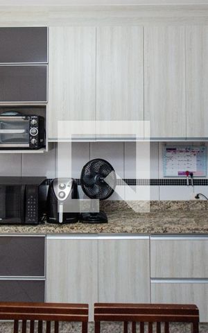Casa à venda com 161m², 4 quartos e 3 vagas Casa à venda com 161m², 4 quartos e 3 vagasCozinha