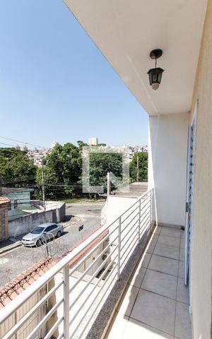 Casa à venda com 161m², 4 quartos e 3 vagas Casa à venda com 161m², 4 quartos e 3 vagasVaranda da Suíte 1