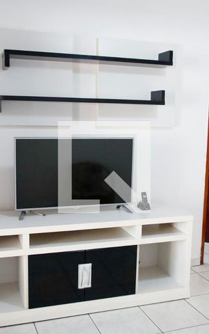 Casa para alugar com 47m², 1 quarto e sem vaga Casa para alugar com 47m², 1 quarto e sem vagasala