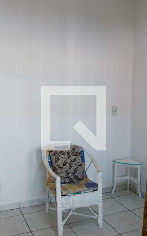Casa para alugar com 47m², 1 quarto e sem vaga Casa para alugar com 47m², 1 quarto e sem vagasala