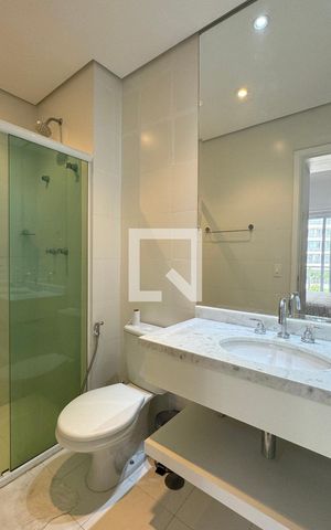 Apartamento à venda com 53m², 1 quarto e 2 vagasBanheiro da Suíte 1