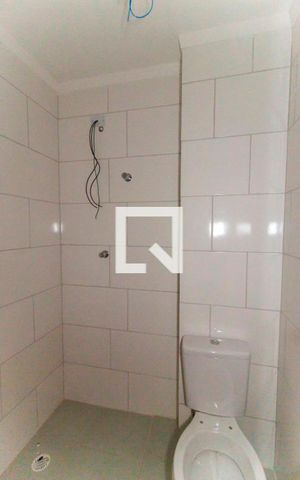 Casa para alugar com 35m², 2 quartos e sem vaga Casa para alugar com 35m², 2 quartos e sem vagaBanheiro
