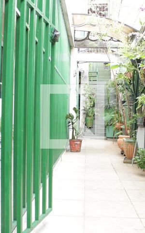 Casa à venda com 300m², 3 quartos e 8 vagasQuintal