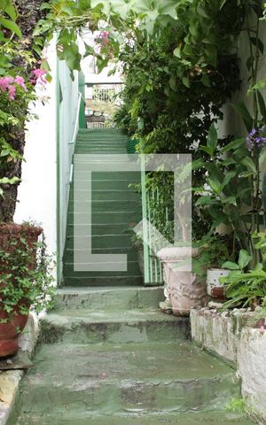 Casa à venda com 300m², 3 quartos e 8 vagasEntrada
