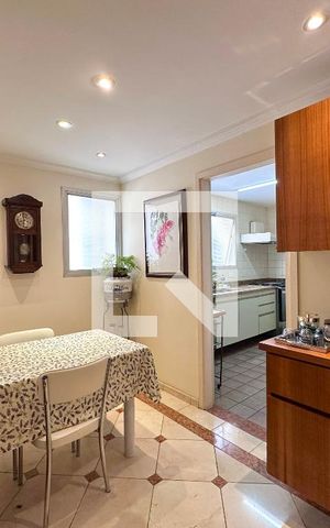 Apartamento à venda com 210m², 3 quartos e 2 vagasCopa