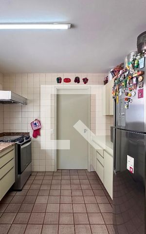 Apartamento à venda com 210m², 3 quartos e 2 vagasCozinha