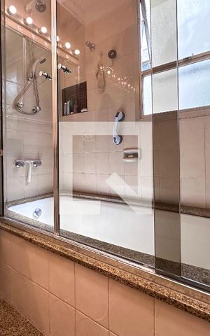 Apartamento à venda com 210m², 3 quartos e 2 vagasBanheiro Suíte