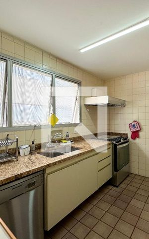 Apartamento à venda com 210m², 3 quartos e 2 vagasCozinha