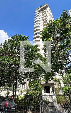 Apartamento à venda com 210m², 3 quartos e 2 vagasFachada
