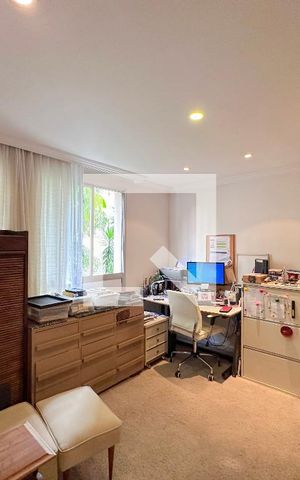Apartamento à venda com 210m², 3 quartos e 2 vagasEscritório/Quarto 3