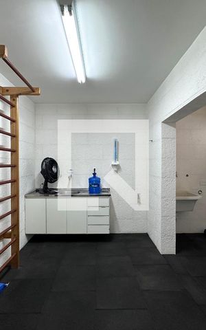 Apartamento à venda com 210m², 3 quartos e 2 vagasAcademia