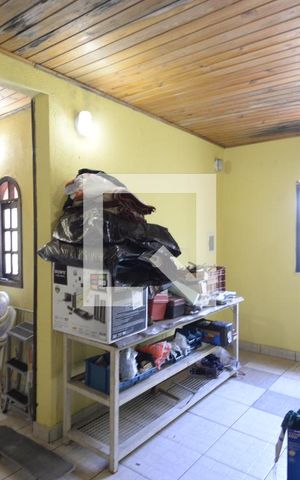 Casa à venda com 416m², 3 quartos e 3 vagasQuarto de Serviço