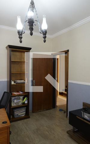 Casa à venda com 416m², 3 quartos e 3 vagasEscritório