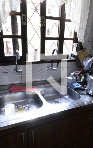 Casa à venda com 416m², 3 quartos e 3 vagasCozinha