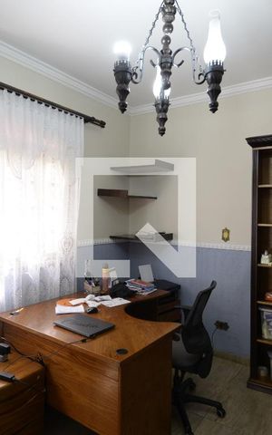 Casa à venda com 416m², 3 quartos e 3 vagasEscritório