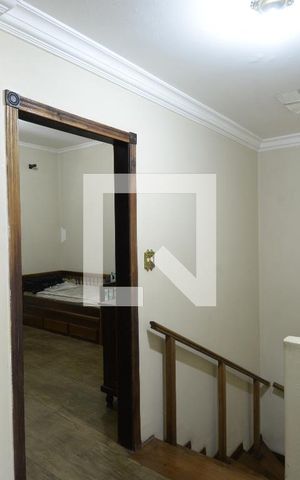 Casa à venda com 416m², 3 quartos e 3 vagasCorredor