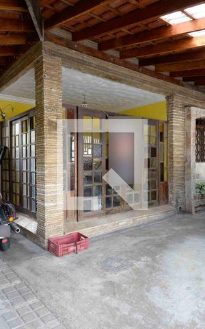 Casa à venda com 416m², 3 quartos e 3 vagasGaragem