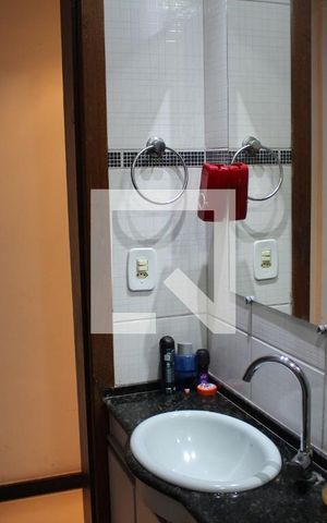 Apartamento à venda com 177m², 4 quartos e 2 vagasBanheiro