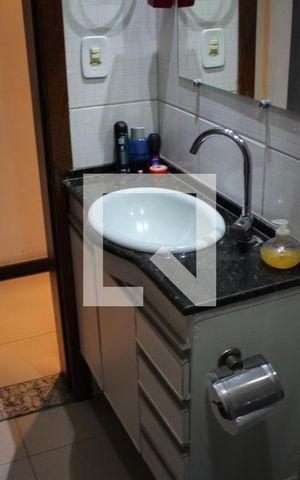 Apartamento à venda com 177m², 4 quartos e 2 vagasBanheiro