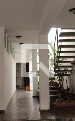 Casa para alugar com 342m², 7 quartos e 2 vagasÁrea externa