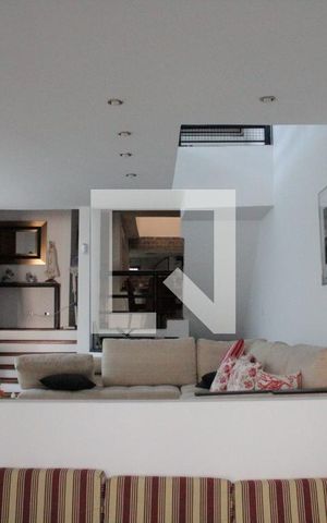 Casa para alugar com 342m², 7 quartos e 2 vagasSala